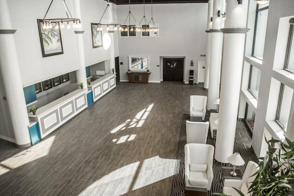 Clarion Hotel Orlando International Airport Exterior photo