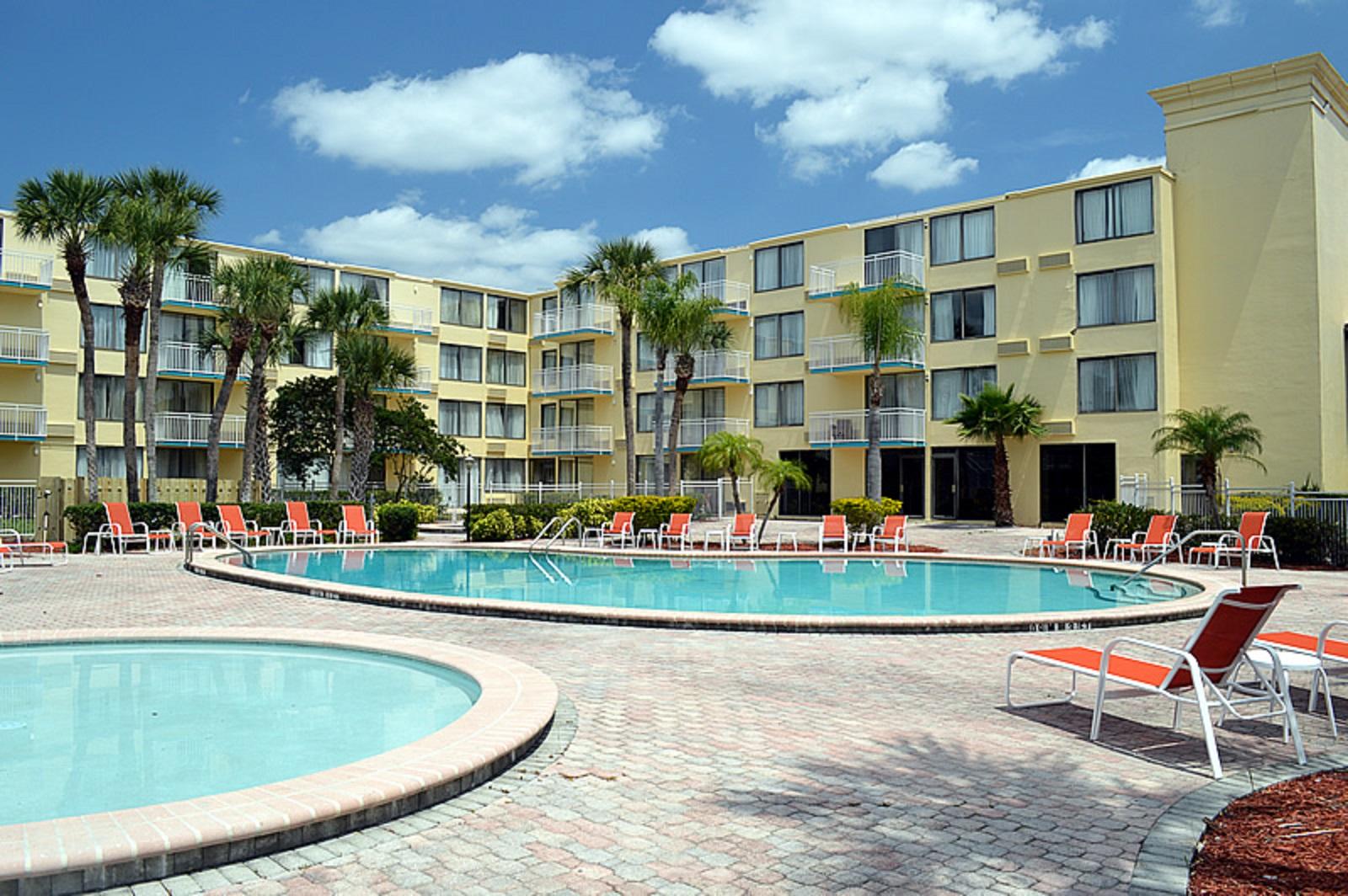 Clarion Hotel Orlando International Airport Exterior photo