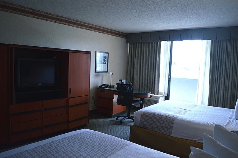 Clarion Hotel Orlando International Airport Exterior photo