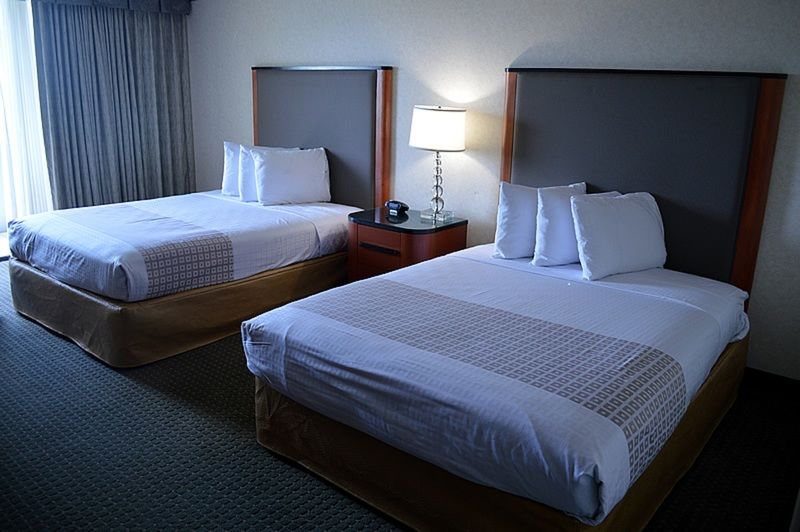 Clarion Hotel Orlando International Airport Exterior photo