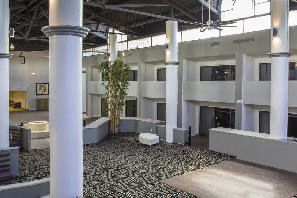 Clarion Hotel Orlando International Airport Exterior photo