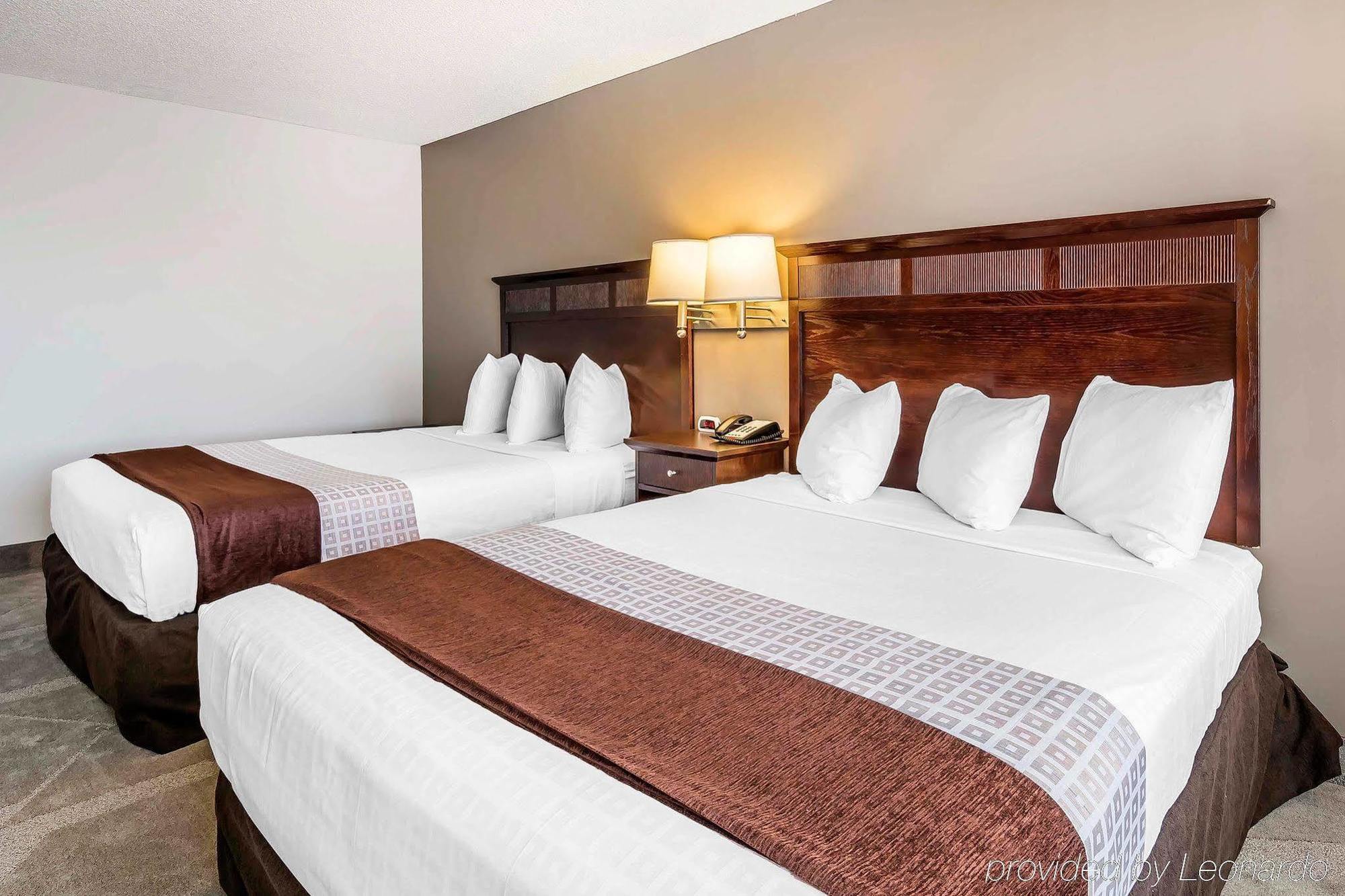 Clarion Hotel Orlando International Airport Exterior photo